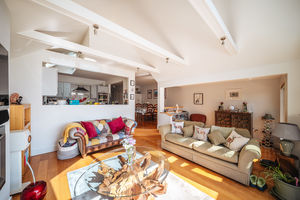 Living area - 2- click for photo gallery